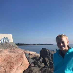 Meet your Posher, Caroline